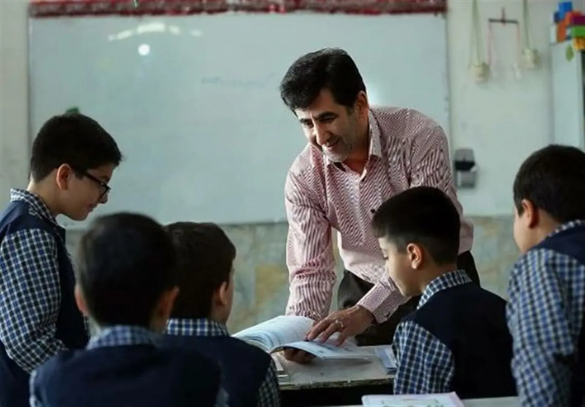 بدهکاری 900 میلیارد تومانی آموزش و پرورش به معلمان
