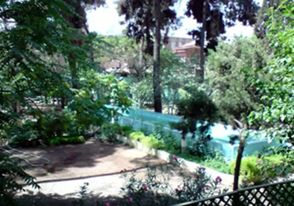 کافه نادری فروخته نمی شود