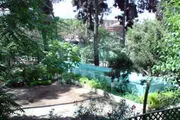 کافه نادری فروخته نمی شود