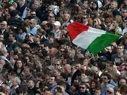 هزاران نفر در اعتراض به قوانین ضدمهاجرتی ایتالیا تظاهرات کردند