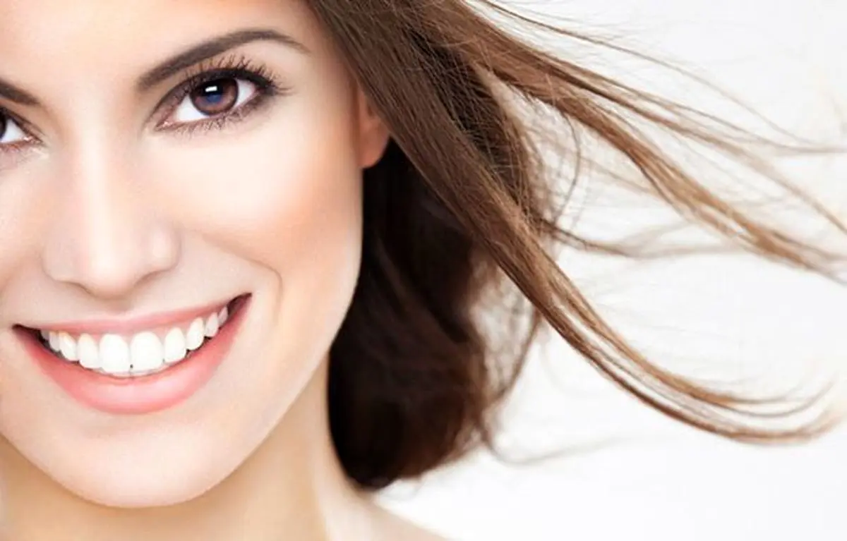 چگونه دندان های زیبا و یک لبخند جذاب داشته باشیم؟
