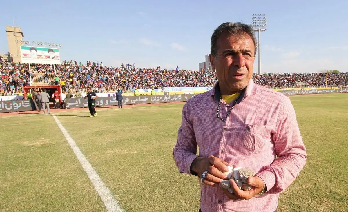 پرسپولیسی ها سنگ را بهانه کردند!