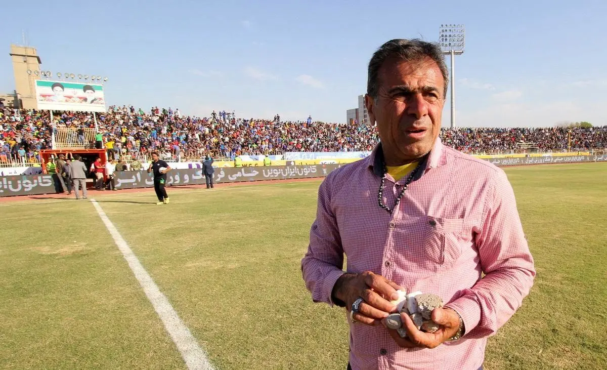 پرسپولیسی ها سنگ را بهانه کردند!
