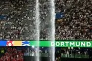 عکس| توقف بازی آلمان و دانمارک به دلیل صاعقه و تگرگ شدید

