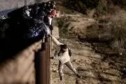 حکم مهاجرتی بایدن تعلیق شد