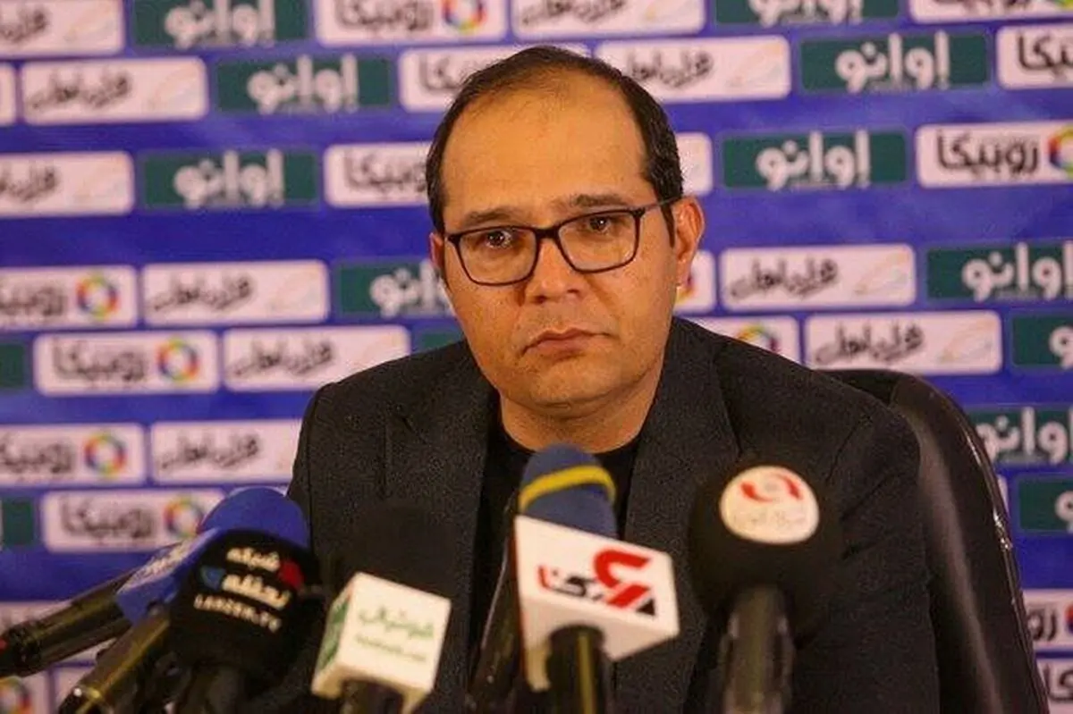 محمد ربیعی اردوی تراکتور را ترک کرد