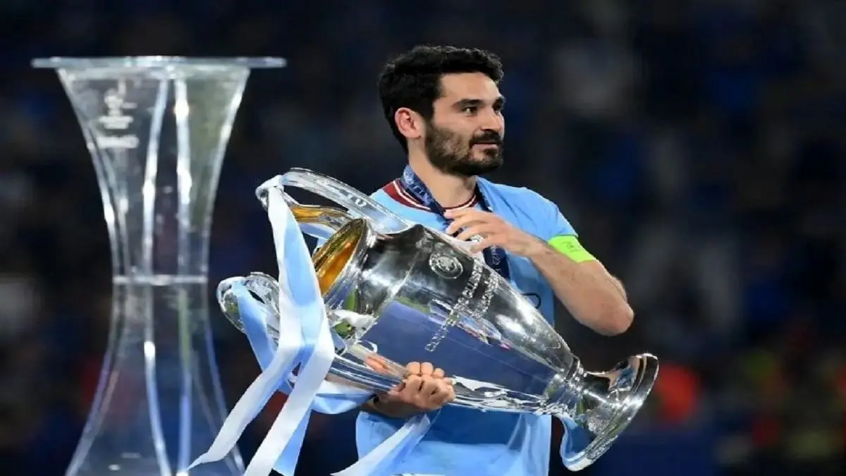 گوندوگان پیشنهاد دورتموند را رد کرد
