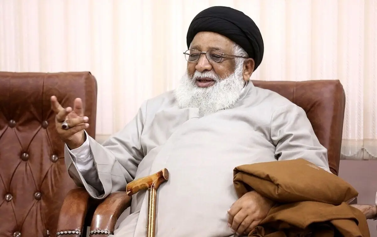 عالم برجسته پاکستان: ایران سختی کشید، اما به راه امام خمینی ادامه می‌دهد
