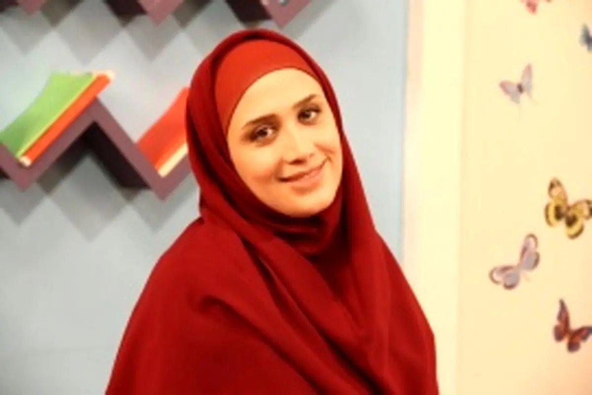 تیپ متفاوت خانم مجری خارج از محیط کار/ عکس
