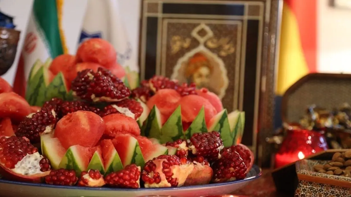 صنوف برای ایام شب یلدا فروش فوق‌العاده برگزار می‌کنند
