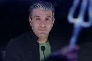 نوازندگی داور عصر جدید به همراه پسرش+عکس
