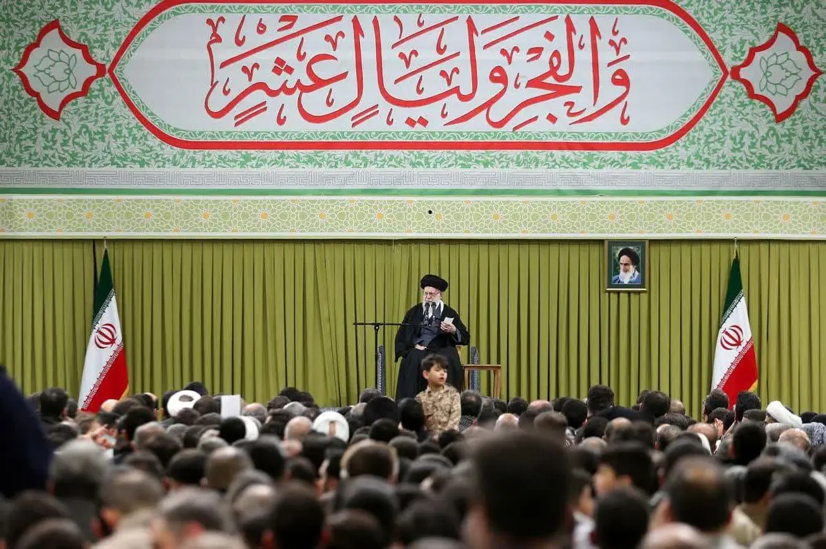 حاشیه‌های دیدار امروز مردم با رهبر انقلاب