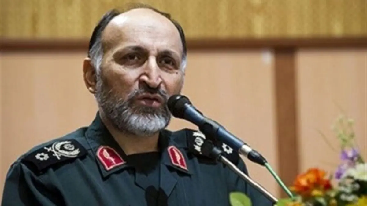 دستخط رهبر انقلاب برای سردار حجازی+عکس