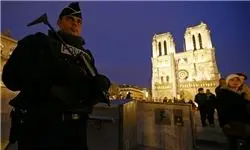آماده باش نیروهای امنیتی در فرانسه/ عکس