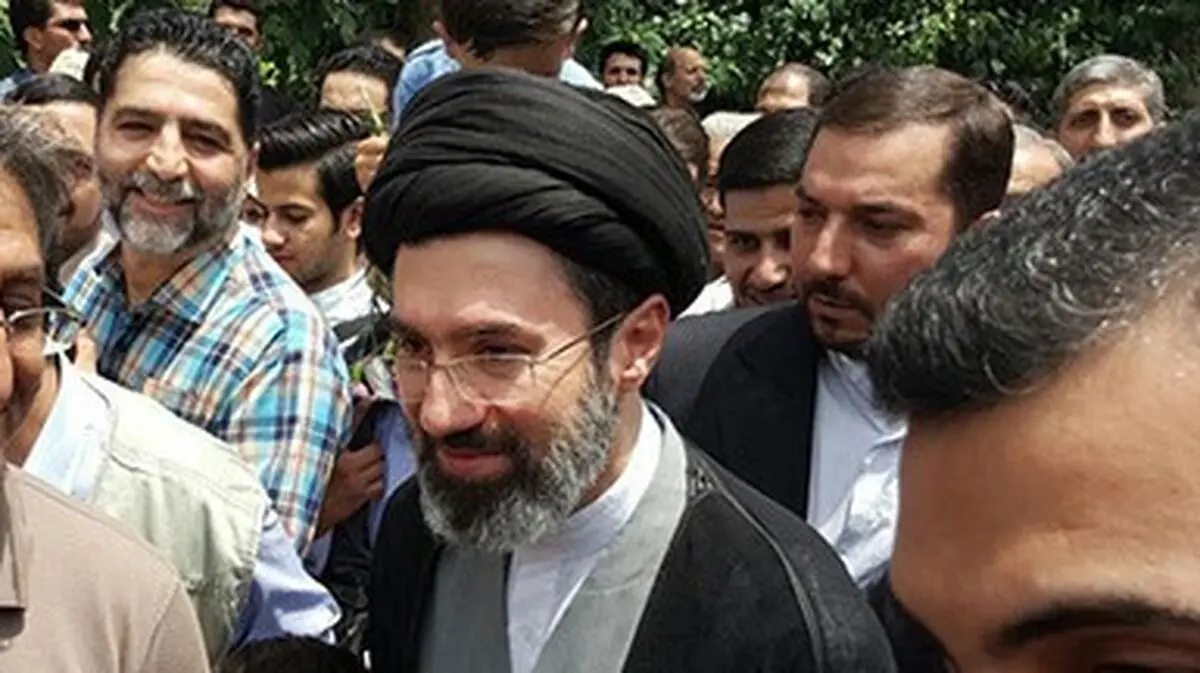 فرزند رهبرانقلاب در راهپیمایی ۲۲ بهمن+عکس