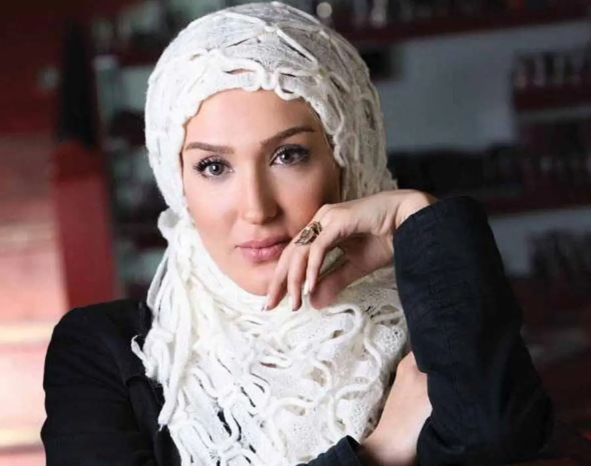 خانم بازیگر در حرم امام رضا (ع) /عکس