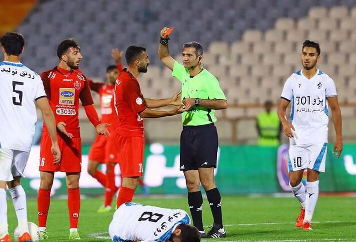 مهدی عبدی اولین اخراجی پرسپولیس در لیگ نوزدهم