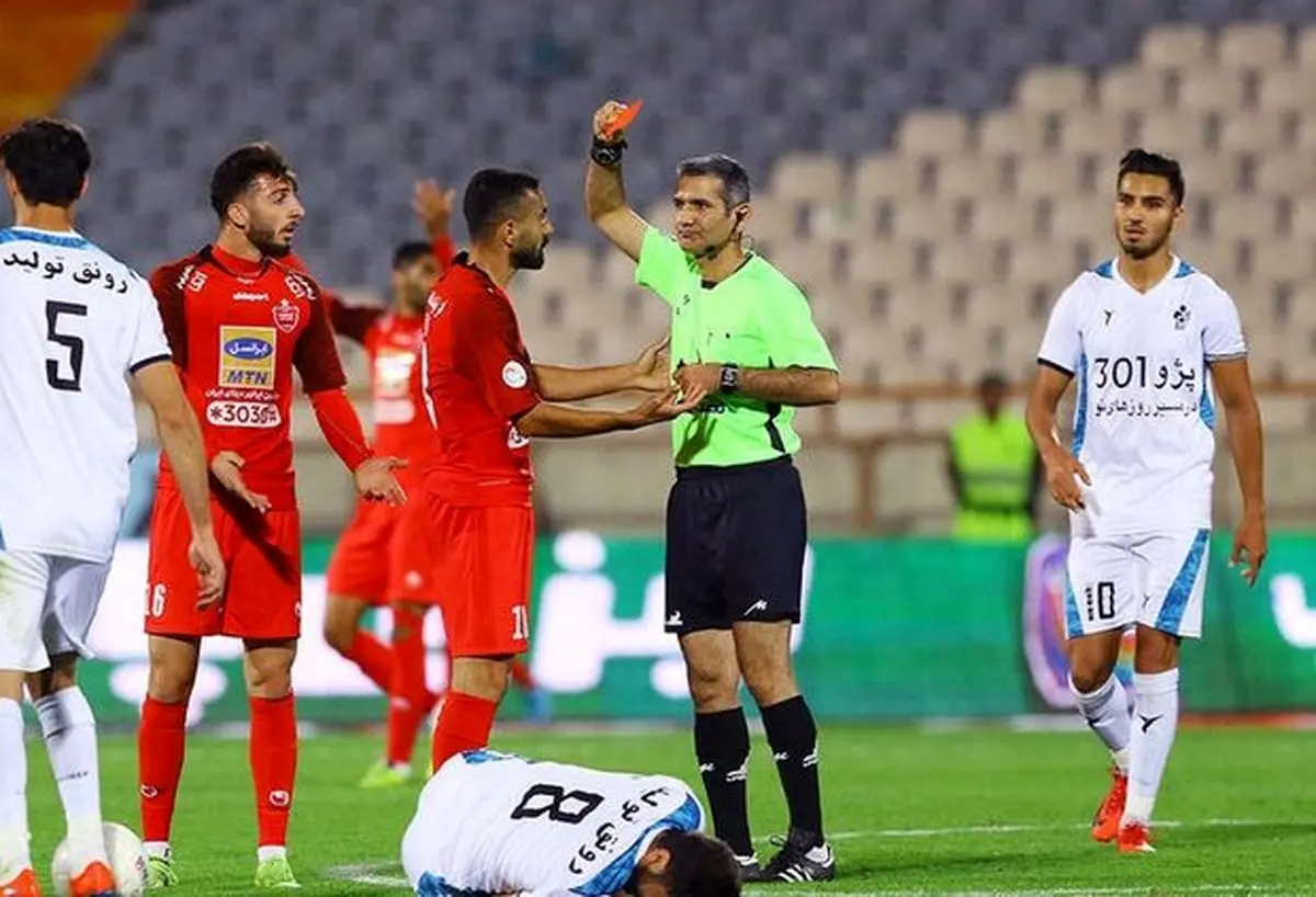 مهدی عبدی اولین اخراجی پرسپولیس در لیگ نوزدهم
