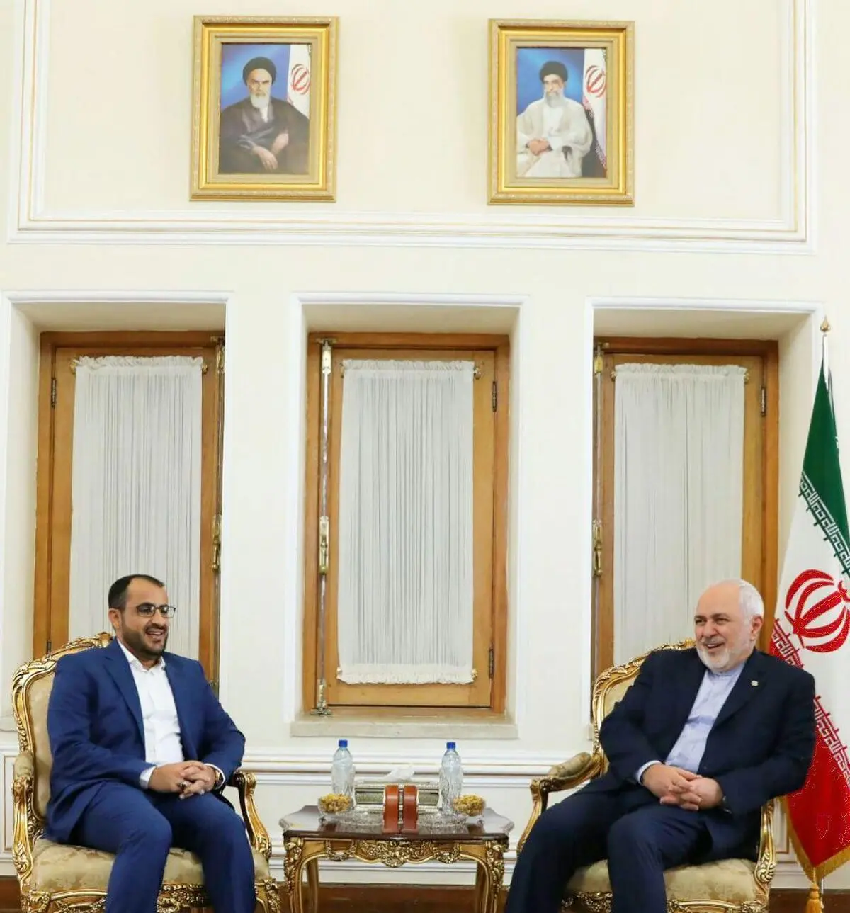 دیدار ظریف با سخنگوی انصارالله یمن