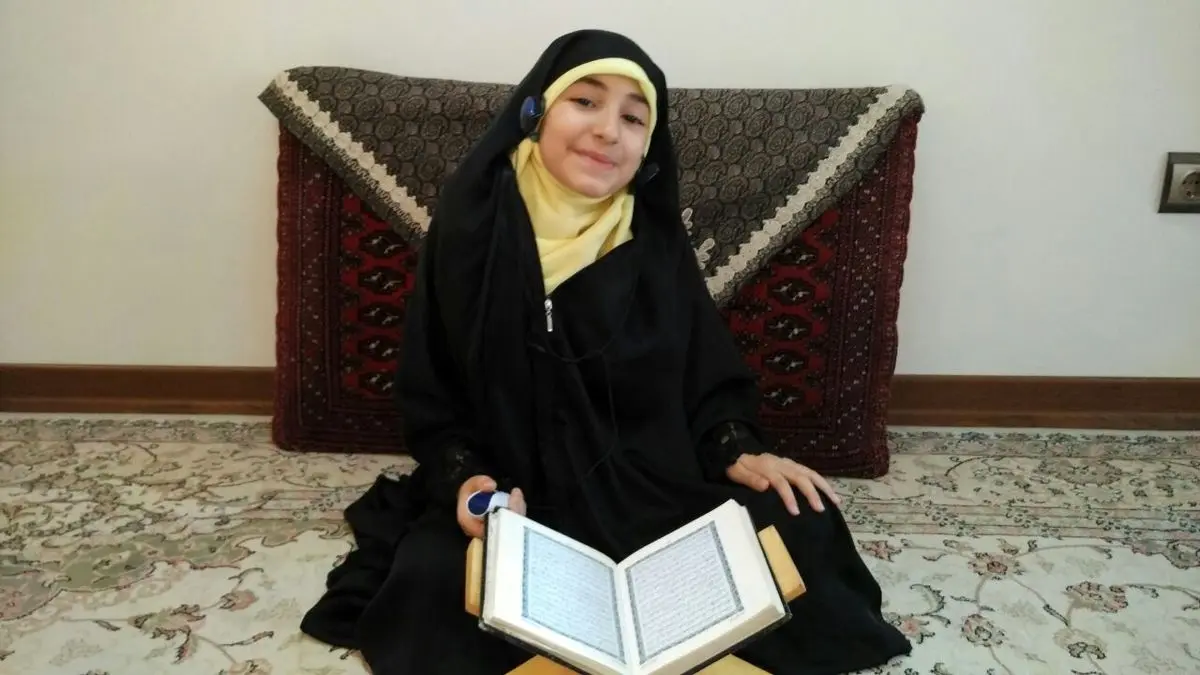 نبوغ اعجاب انگیز دختربچه ایرانی که استادش را انگشت به دهان کرد