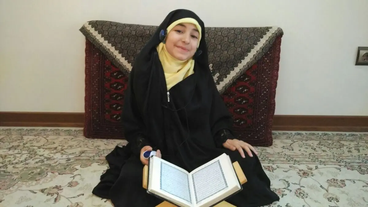 نبوغ اعجاب انگیز دختربچه ایرانی که استادش را انگشت به دهان کرد