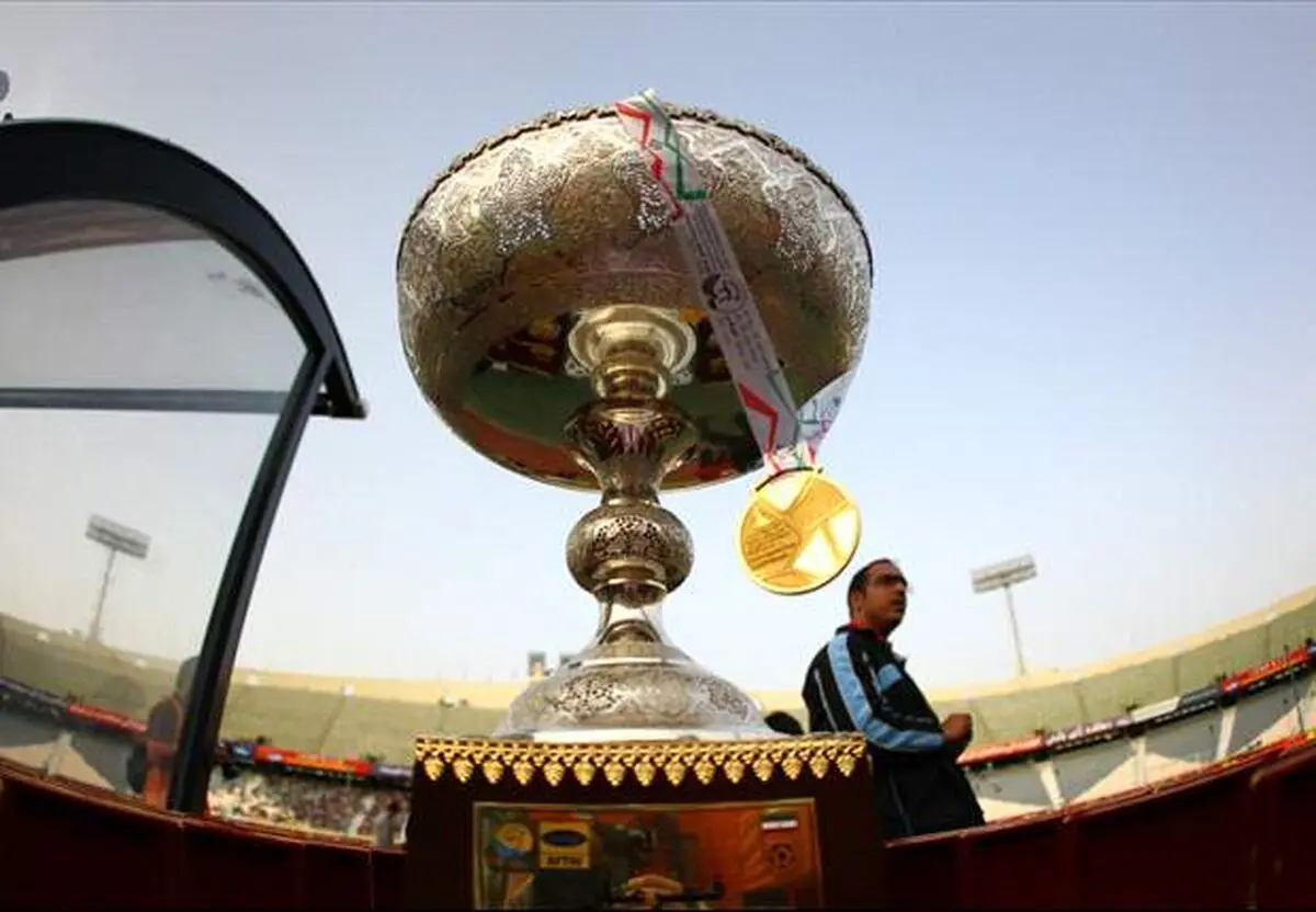 اظهارات مهاجم پرسپولیس درباره دادن جام قهرمانی به هانی نوروزی
