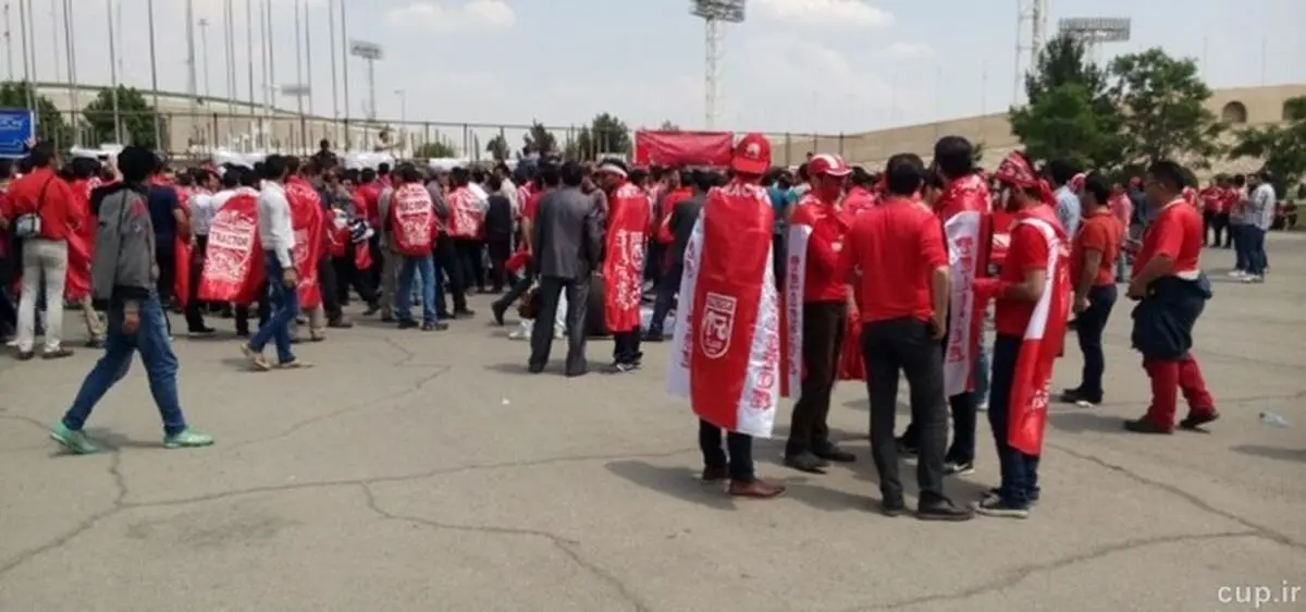 درگیری هواداران استقلال و تراکتور
