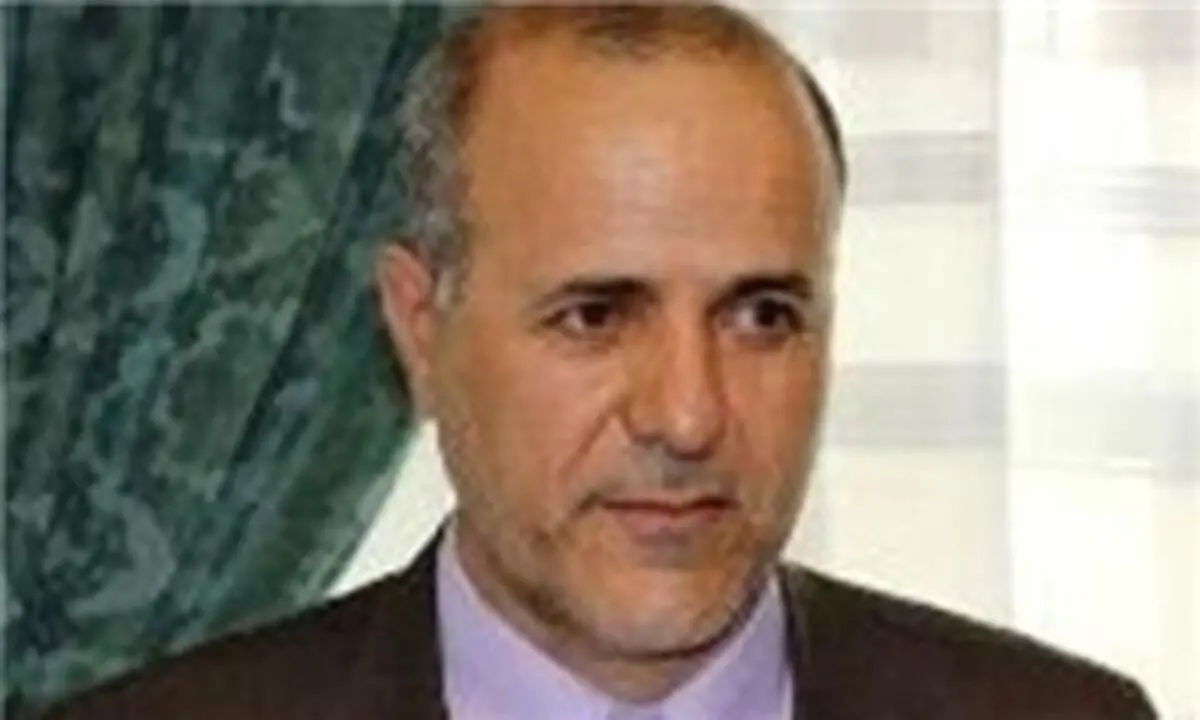 معلمان از هیچ‌کدام از مزایایی که سایر کارمندان دولت از آن استفاده می‌کنند بهره‌ای نمی‌برند