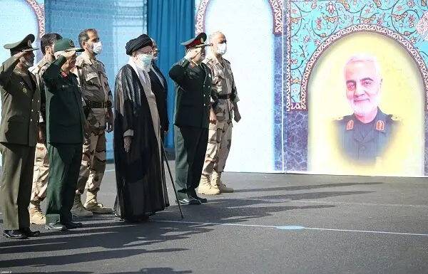 مراسم مشترک دانش‌آموختگی دانشگاه‌های نیروهای مسلح با حضور رهبر انقلاب برگزار شد/گزارش تصویری