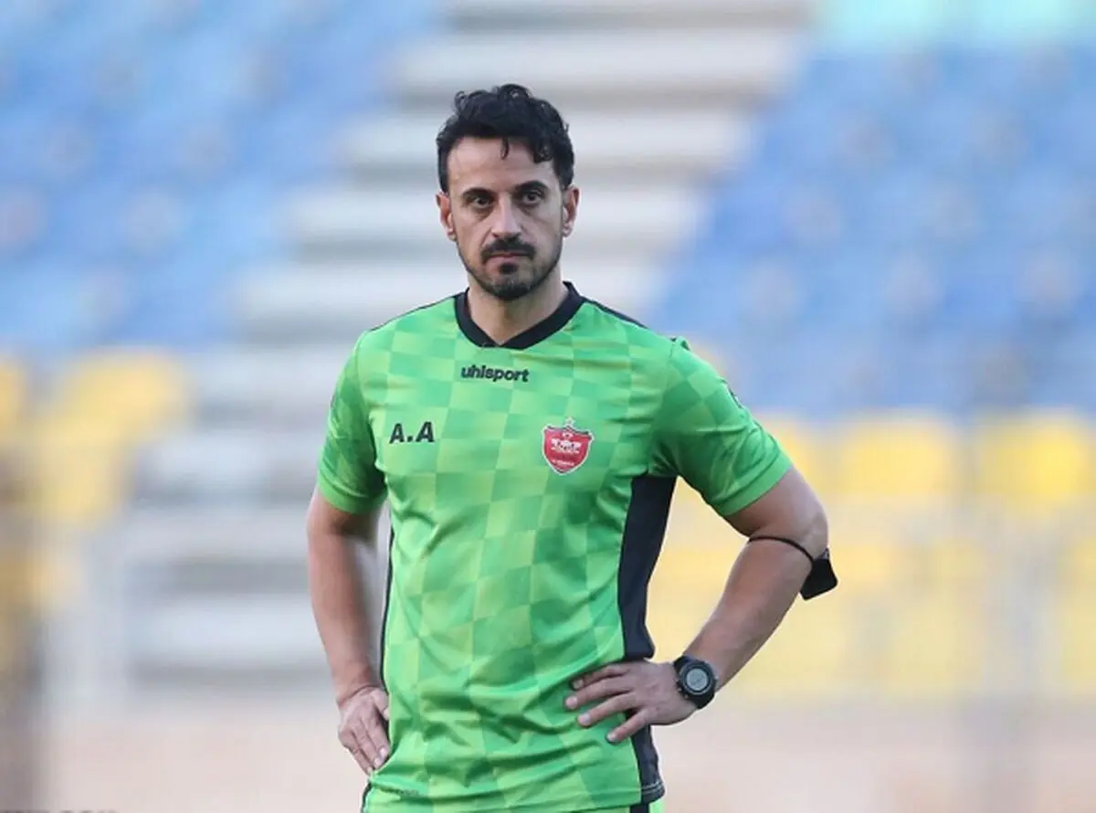مربی پرسپولیس هم راهی تبریز می‌شود