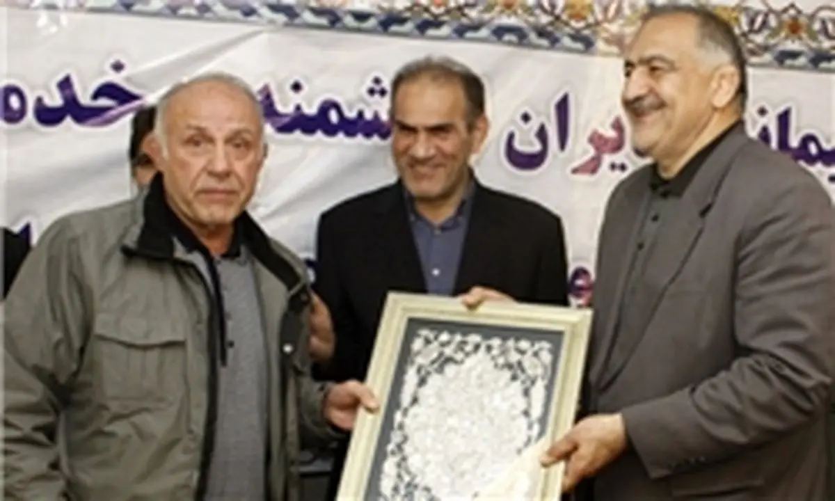 عضو هیئت رئیسه فدراسیون کشتی استعفا کرد