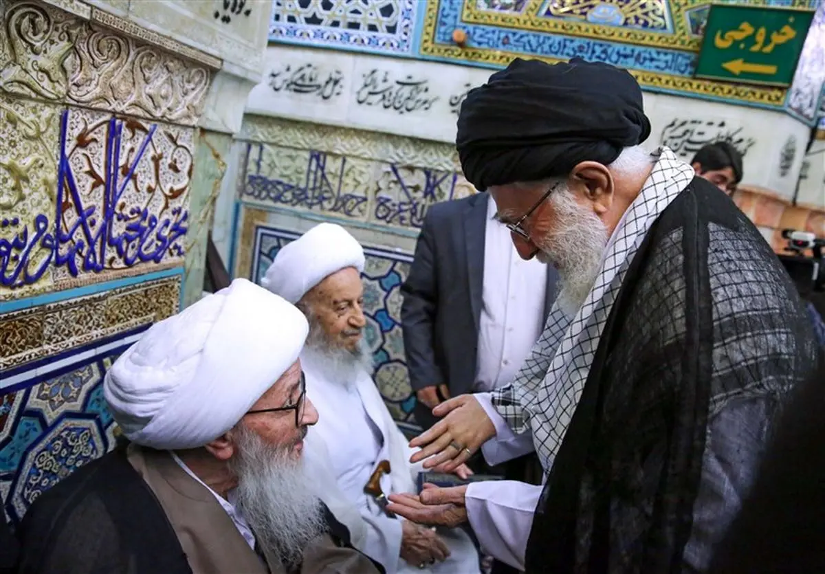 دیدار آیتالله وحید خراسانی با امام خامنهای/ عکس