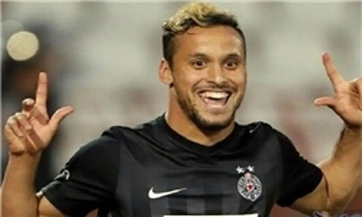 احتمال حضور مهاجم برزیلی در تیم رقیب پرسپولیس