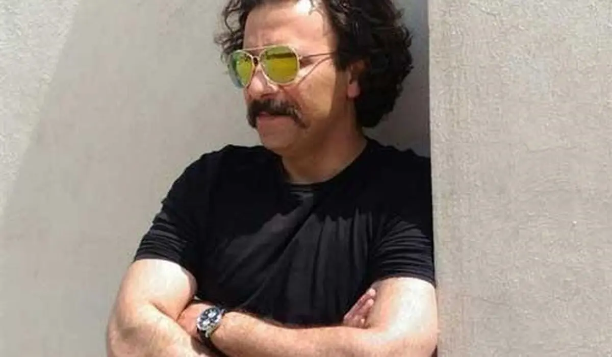 استایل لاتی طور «حسام منظور» پشت فرمان کامیون/ عکس