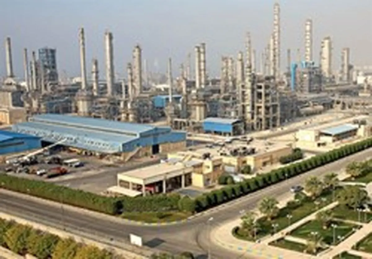 صنعت پتروشیمی روی ریل پیشرفت