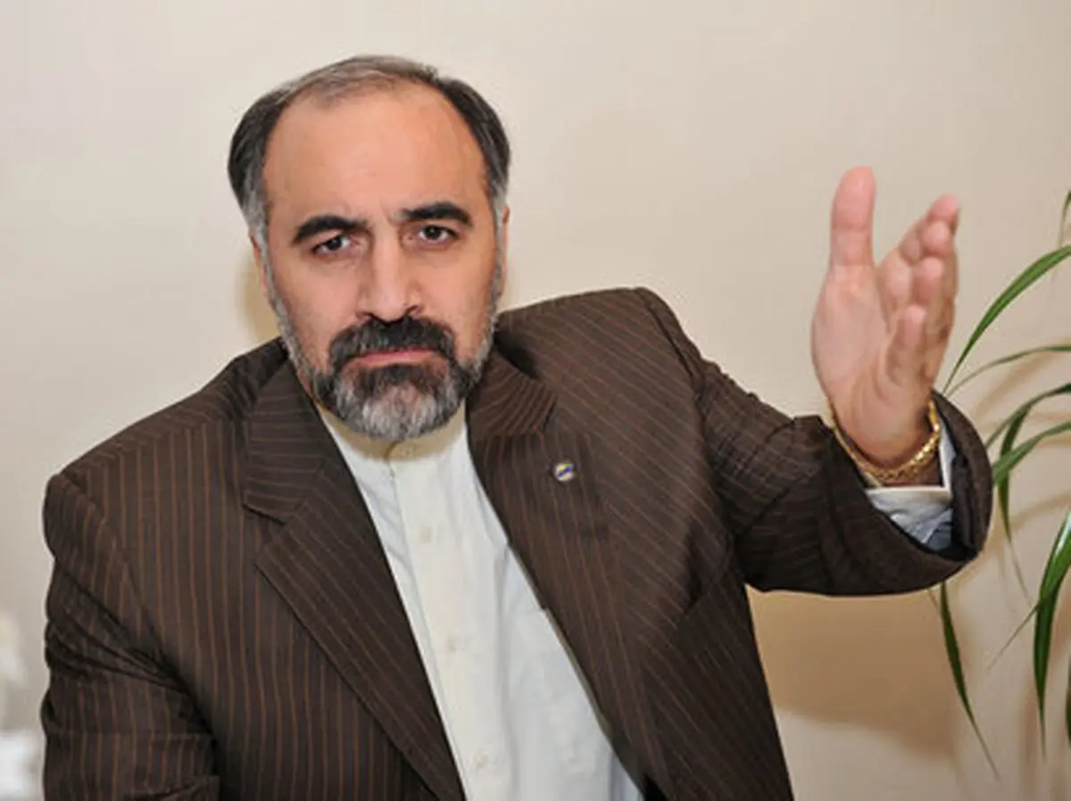 رئیس مرکز تجارت جهانی ایران: تورم، رکود و بیکاری در سال ۹۳ادامه دارد