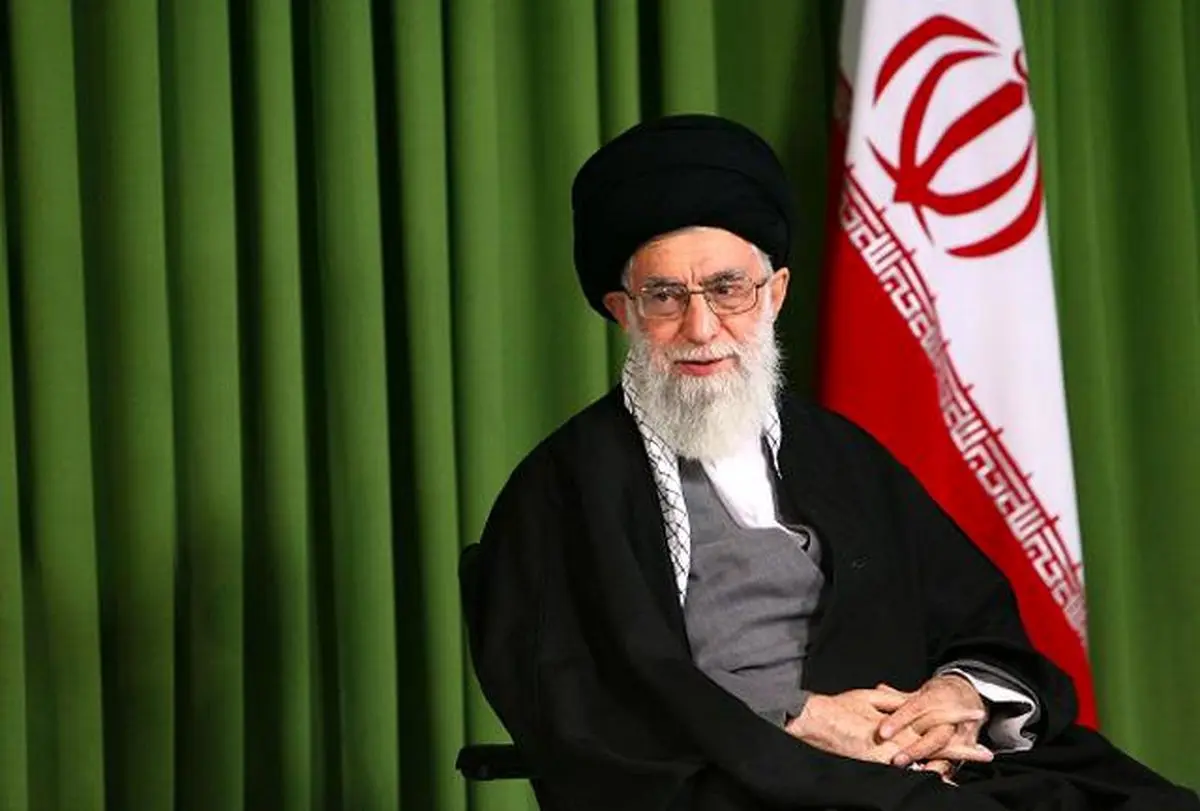 مردی که رهبر انقلاب خود را مدیون او میدانند