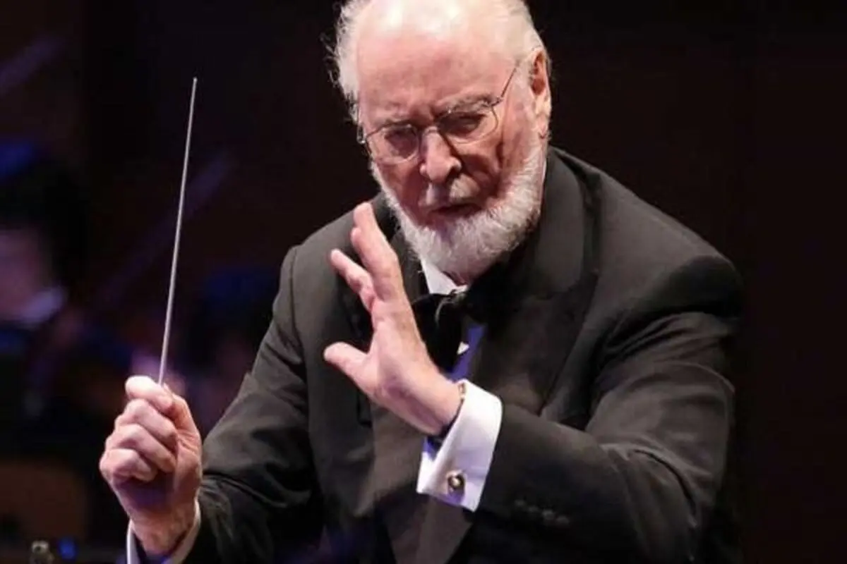 آهنگساز افسانه ای سینما در بیمارستان بستری شد