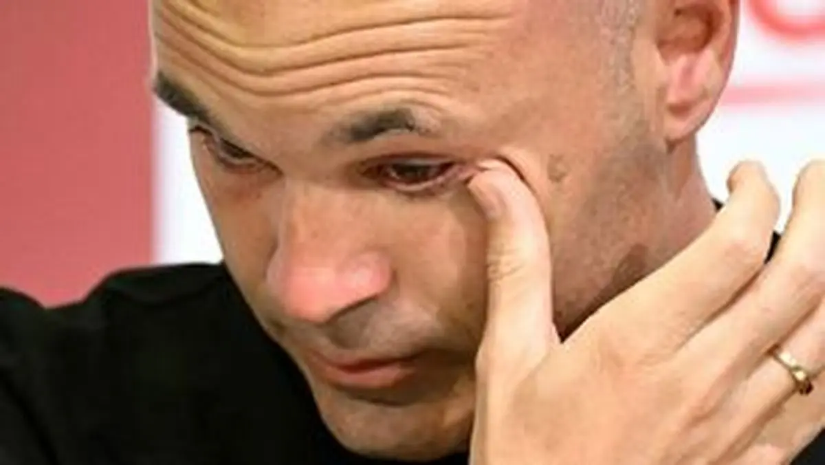 
اینیستا رسما از فوتبال خداحافظی کرد +فیلم
