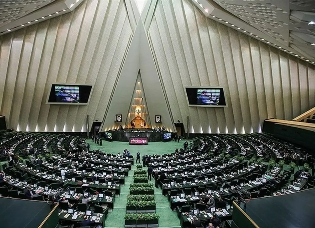 ۸ وزیر به مجلس میروند