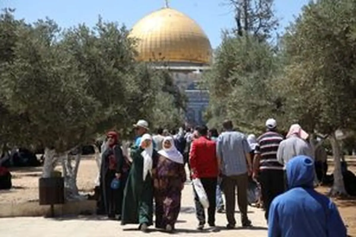فلسطینیان تکبیرگویان وارد مسجدالاقصی شدند