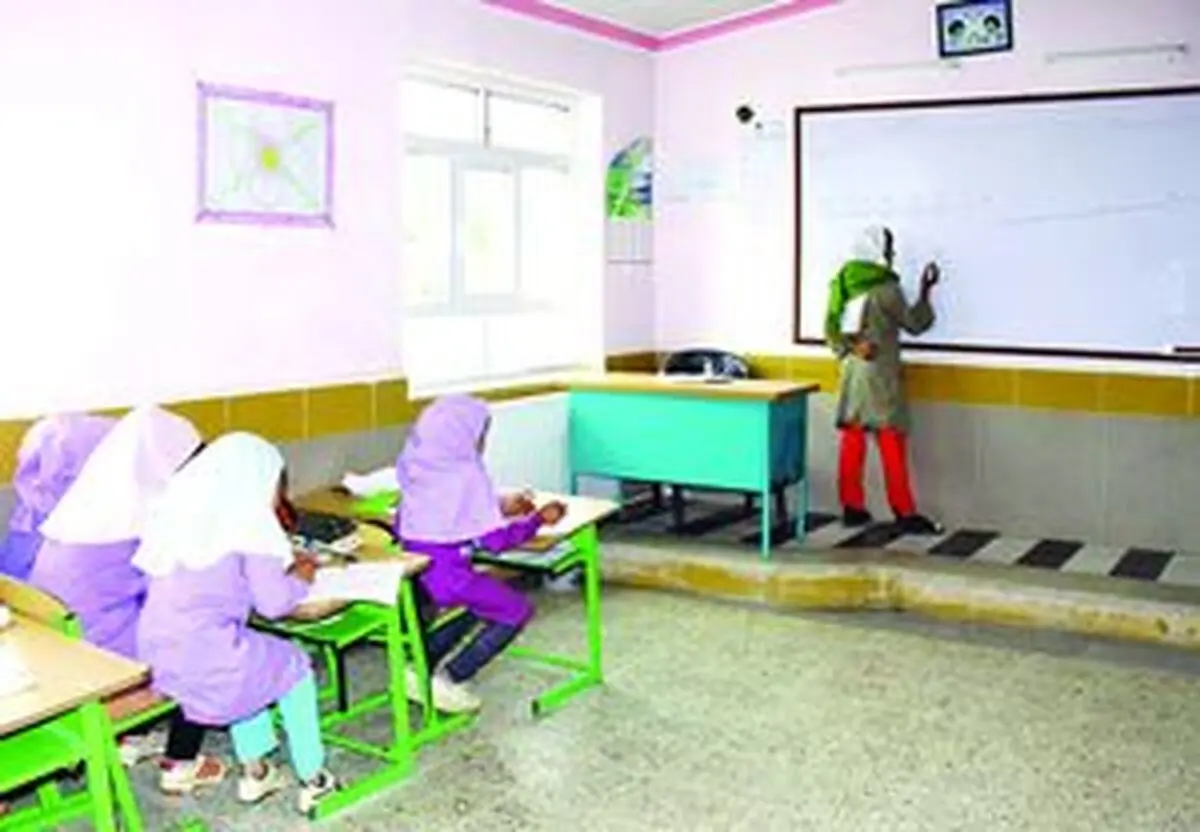 جزئیاتی از تنبیه عجیب یک دختر دانش‌ آموز