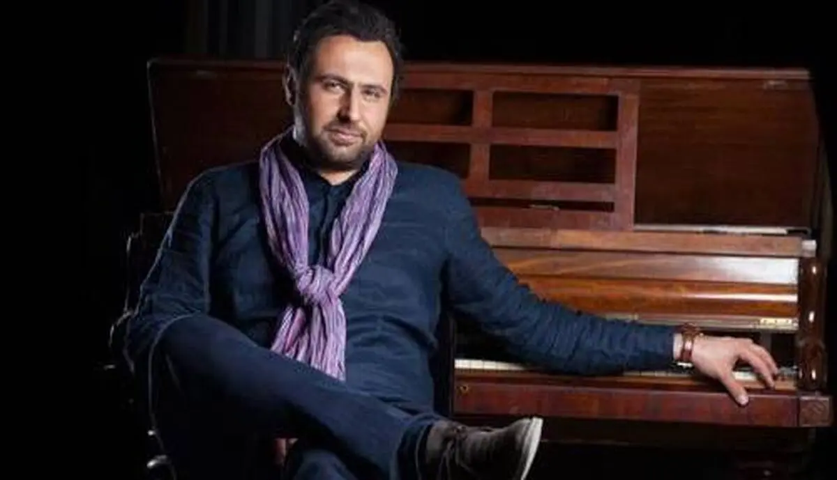 محمد علیزاده در لباس دامادی به سبک محمدرضا گلزار