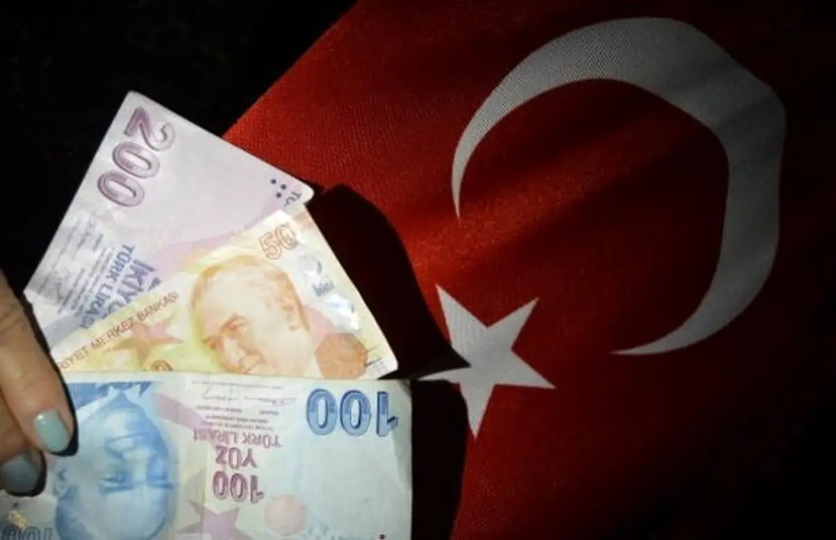 لیر در بازار تهران رکورد سقوط سه ساله را شکست