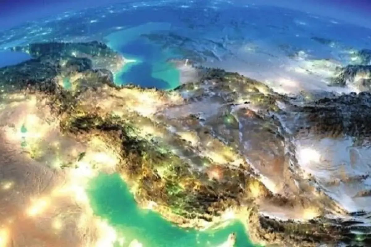 ایران مسیر جنوبی تنگه هرمز را متروکه کرد