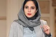 رعنا آزادی‌ور در این عکس، همان سمیرایِ زخم کاری شد