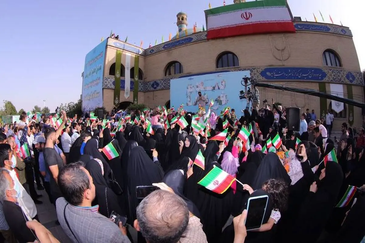 
اجرای «سلام فرمانده» در مسجد بلال صداوسیما
