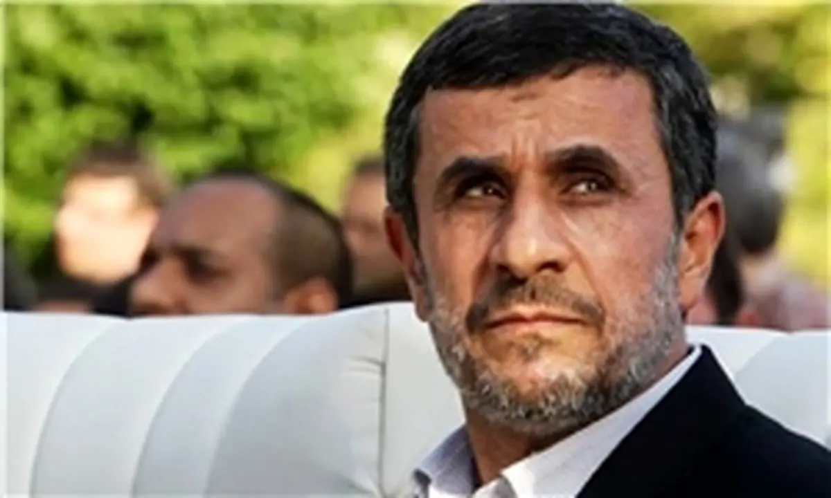 احمدینژاد: به هجمهها اهمیّتی نمیدهم