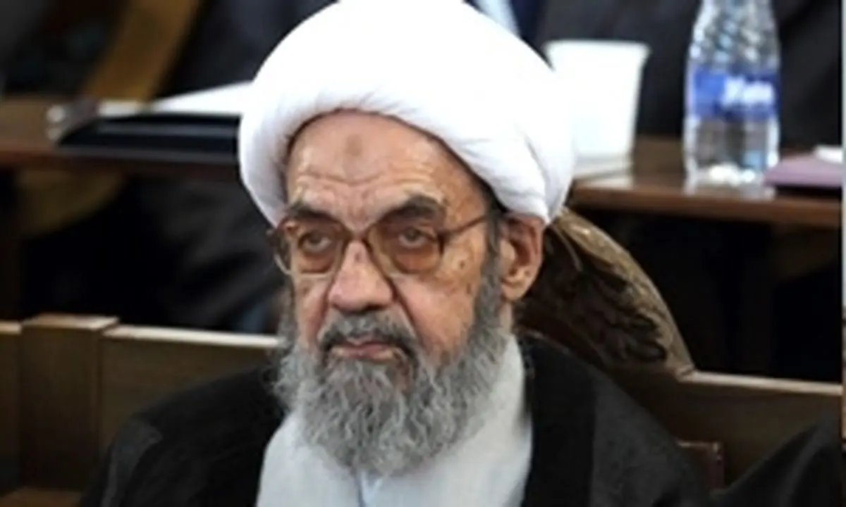 آیت‌الله گرکانی: قوه قضائیه فراتر از قوای مقننه و مجریه است