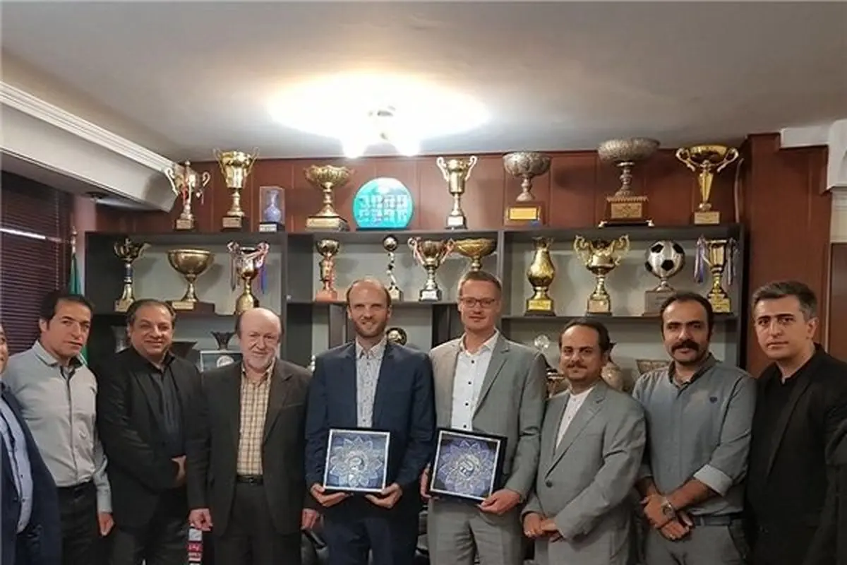 بازدید نمایندگان AFC از باشگاه استقلال